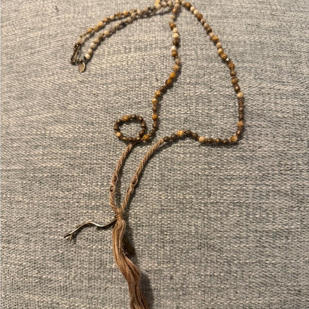 Chan Luu Mixed stone tassel necklace neutral - Picture 3 of 6